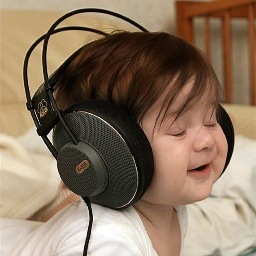 Radio Truyện Online - Kết nối tới tâm hồn! Cảm nhận những câu truyện hay từ giọng nói.