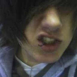 sleeping with sirens / asking alexandria / bring me the horizon / a day to remember / animes, sorvete,amo dormi,so muito preguiçoso e só.