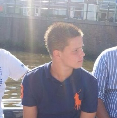 013juul's profile picture. 14 // starbucks // 2de // Noad c1 // Me beste maat' @larsansems // Meallesmaatje x @iiZee_x