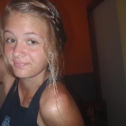 14 years old. Carnarvon, Western Australia. Follow me. I follow back. xo