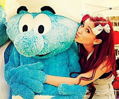 Hey! Follow me and i will drop your picture ! ♥