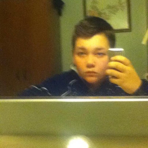 i hate my current school HMS, its like they enjoy making my life hell. im 14 if you must know. I love this special someone, and i try to tell her every day.