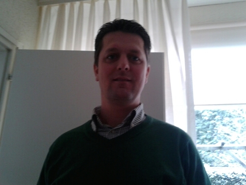 robroes's profile picture. 