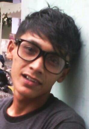 happy...happy... and happy,...!!! so i'm fery happy with my girl friend