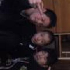 まだ中学三年ですけどいろいろとよろしくお願いします
そして今太鼓の達人練習してます
あと黒子のバスケやガンダムのことはいろいろと聞いてください