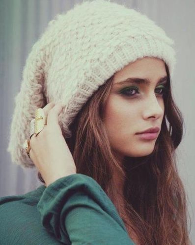 I'm 17 years old and I LOVE modeling. I have lots of modeling shoots :)