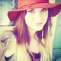 Laura Mazurek (@rootsfeathers) 's Twitter Profile