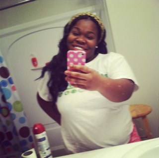 ❤Follow Back.!! * MotherOf1:) Beautiful Is Flaws & All & Im Lovin Who I Am :) College _Girl FHHS Graduating Patriot _Bit'* Ashton Mommie