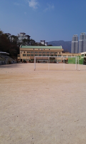 소설 씁니다