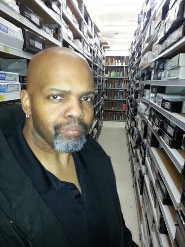 stanfraz's profile picture. 