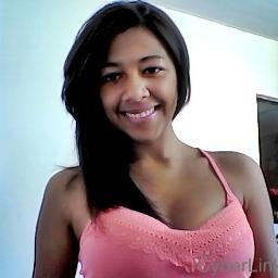 “Pessoas certas não existem. Somos todos errados procurando alguém que aceite nossas imperfeições.”
 17,solteira e feliz=) Segue ai galera!