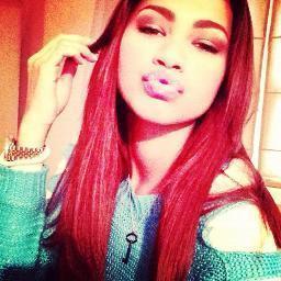 hiya heya oi aloha hola bonjour! It's me Zendaya! From Shake It Up! I created this twitter to talk to all of u and get to know u all a lot better Xoxo Daya