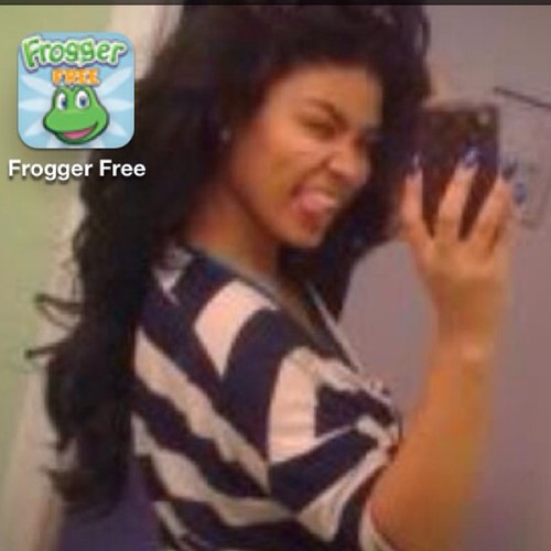 shaykristalwill's profile picture. lovin life ✌college girl classy chick  my bae @_DamnKidd