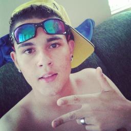 @QADRILHADELUXOOO /    Fé in Deus