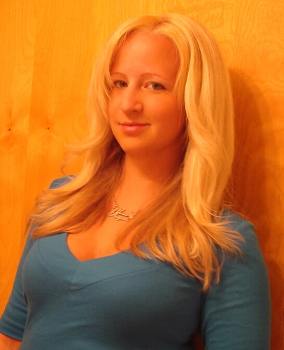 ☆ Foodie ☆ Traveler ☆ Photographer ☆ Wine Enthusiast ☆ Soigné dining ☆ EDM