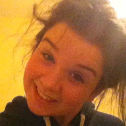 LynchNiamhlynch's profile picture. im irish and i love football horse ridding and robert pattinson from meath :P