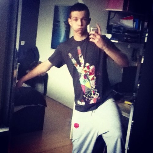 Justin_sappie's profile picture. (StrontKlont in j AarsHaar JWZ) ¥ PRΩUD TΩ βΣ Δ ΠΣRD~ #teamToverbal , sure i can