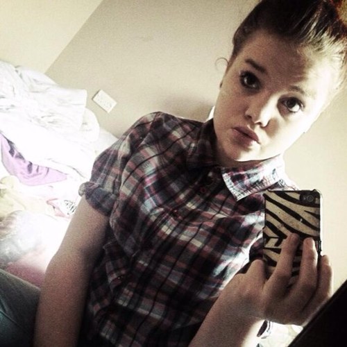 katielouiseplat's profile picture. #YOLO dont cry because it happened smile because you did it!3xFOLLOW ME BACK!:)x