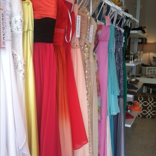 shop_theLOOK's profile picture. Upscale modern boutique, specializing in all occasions... Your #1 dress destination! 1513 Weaver Street