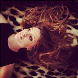 Ella Henderson
 SUBSCRIBE!
https://t.co/31W0i7aYIx