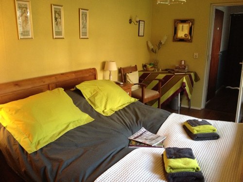 Nice and comfortable bed & breakfast in Holland, Noord Brabant. Room for 2 persons. Privat wc and shower.