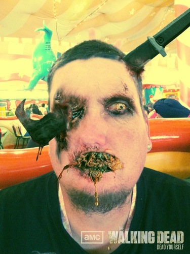 Hoping to survive the Zombie Apocalypse! Megadeth Rules! I LOVE big boobs!