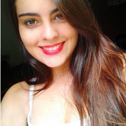 Bem humorada, autêntica e feliz!