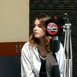 hola yo soy una fan de tini y ise este twitter para la pagina que tengo en facebook que se llama Club de fans de Tini stoessel