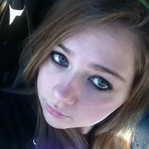 madi2199's profile picture. 