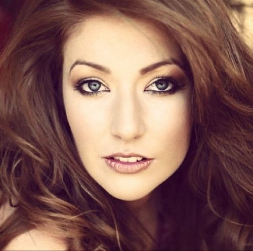 Awkward ginger girl who works in events & marketing. All views expressed are my own.