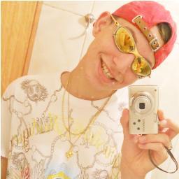 VAAAI SEGURANDO ♪,-     

http://t.co/xFvCEDPE