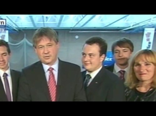 UUP Councillor. Deputy Mayor of Lisburn & Castlereagh. Overlord of QUB Students' Union since 2009. I heart Basil. Advocating transfers to NI21 in Lagan Valley.