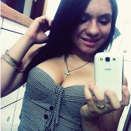 Sou uma pessoa feliz, Amo muito a vida E dela sou aprendiz; Tenho várias paixões, Mas, como qualquer uma, Possuo imperfeições;