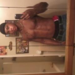Living for me & my family......Loving my hearts (Harmony&Ravon)....Chasing dis paper$$$