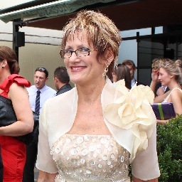 DianeLester12's profile picture. 