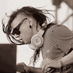 No eres tu, es SKRILLEX