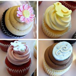 Gourmet cupcakes, cookies, brownies, cakes and more!  Order online and have your treats delivered right to your front door!