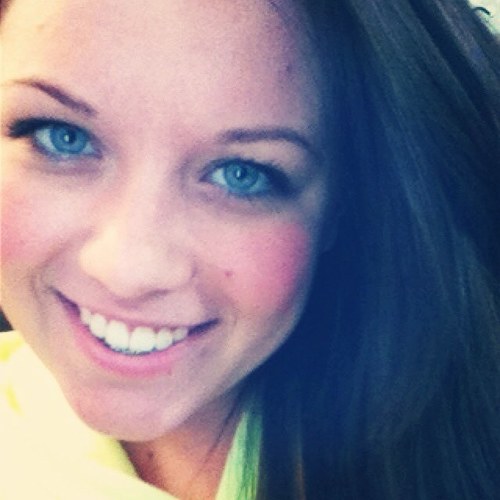 Lacey whitfield.
Senior at Seneca High. 
2013 
Follow me!!