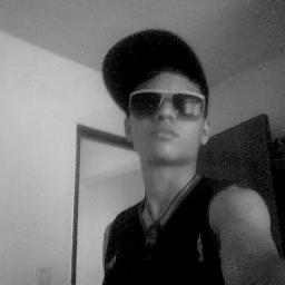 Franco_957's profile picture. año de graduacion promo v... kño q bien!!