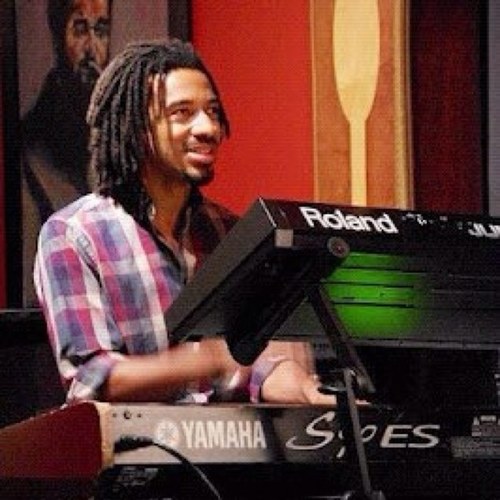 Keyboardist Kenny Banks, Jr - http://t.co/XER30q7V8Z
Check out my band @ http://t.co/wFTIKDleKt