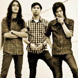 Over Dramatic is a band since mid-year 2009 has following metalcore genre. Booking Contact: +6287890750990 / overdramatic.band@yahoo.com