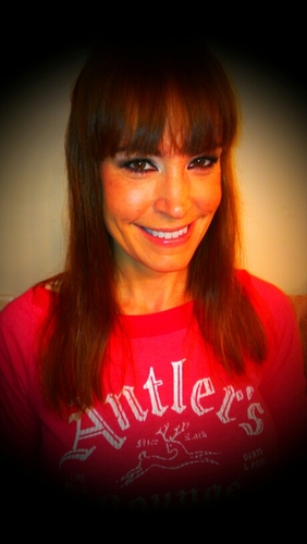 Mom Manager for Sabrie
Business Inquiries & Bookings: Sabriesounds@gmail.com