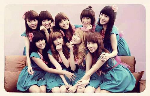 Fanbase of @CherryBelleIndo in Jakarta. We always support Chibi follow @CherryBelleIndo @Twibi_Official ,,,
ChiBi ChiBi ChiBi hak hak hak ♥ \‎​(´▽`)/