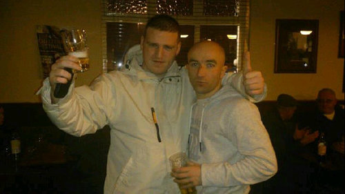 Massive toon fan, boxing fan, king at fifa 14 PSN ID chalky-g add it, loves a good piss up preferrably all night benders