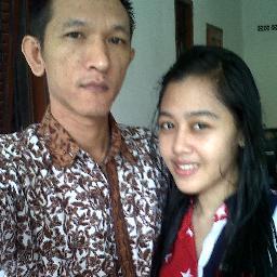 Menjadi suami yang selalu membahagiakan istri