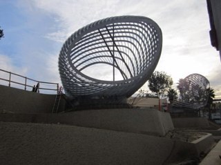 Dedicated to making our Cityscapes more beautiful by fabricating & installing fabulous metal works created by renowned architects and designers of our day.
