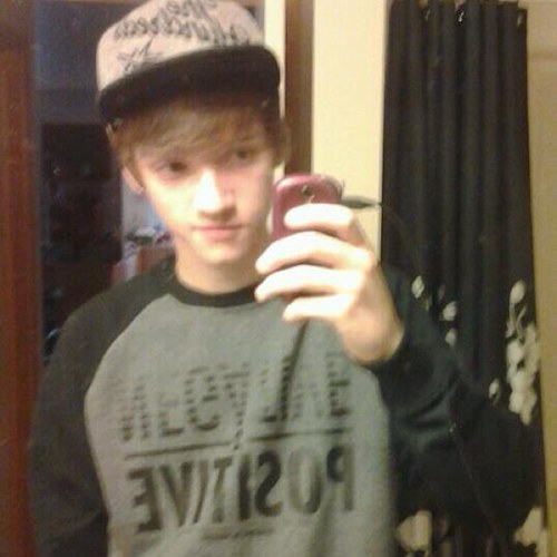 Macklemxre's profile picture. 