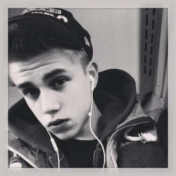 unvthischic's profile picture. 