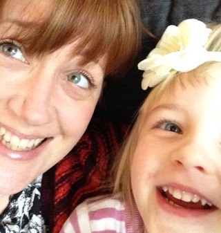 Mother of 2, midwife, curtain-twitcher, sleep-deprived coffee whore. Hello!