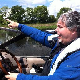 louayali's profile picture. 